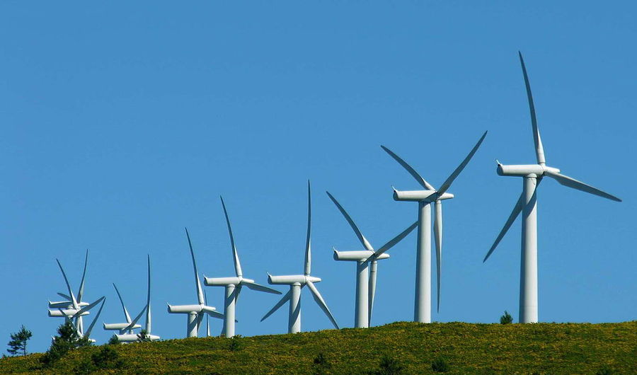Aldeas con horizonte: manifesto para un novo modelo de desenvolvemento eólico para Galiza